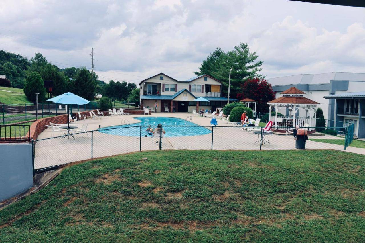 Baymont By Wyndham Cookeville Bagian luar foto