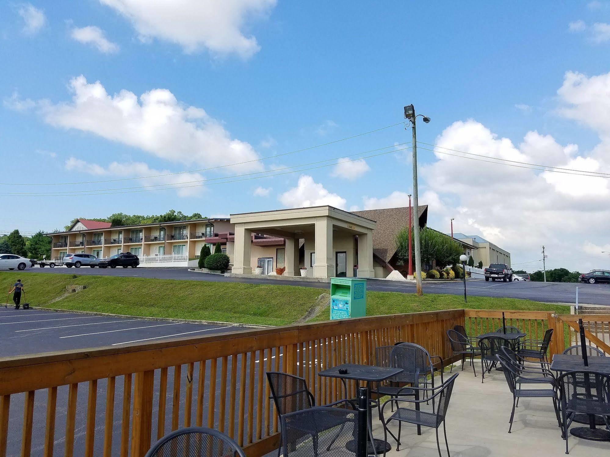 Baymont By Wyndham Cookeville Bagian luar foto