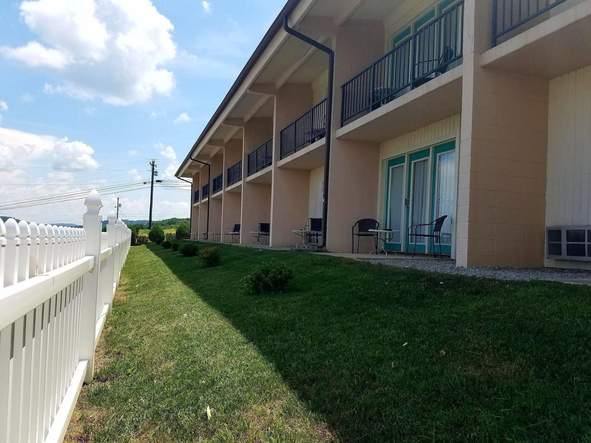 Baymont By Wyndham Cookeville Bagian luar foto